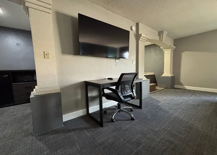 Отель Super 8 By Wyndham St. Louis Area