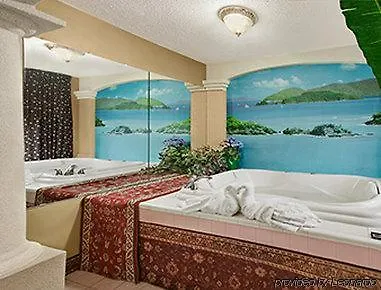 Super 8 By Wyndham St. Louis Area Hotel 2*