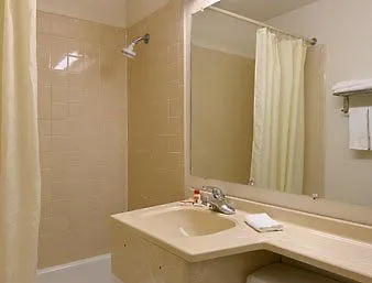 Hotel Super 8 By Wyndham St. Louis Area 2*